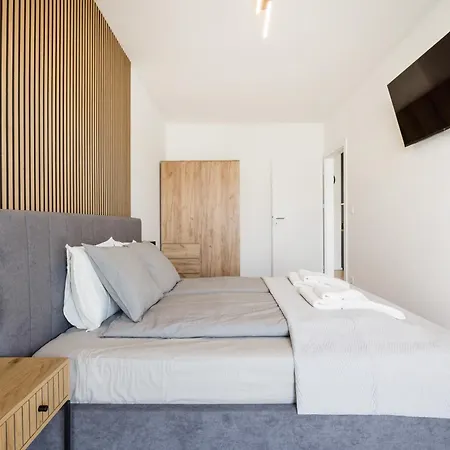 アパート Sleek With Balcony And Parking ブダペスト