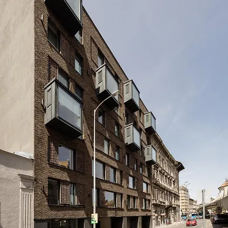Sleek With Balcony And Parking * Budapest